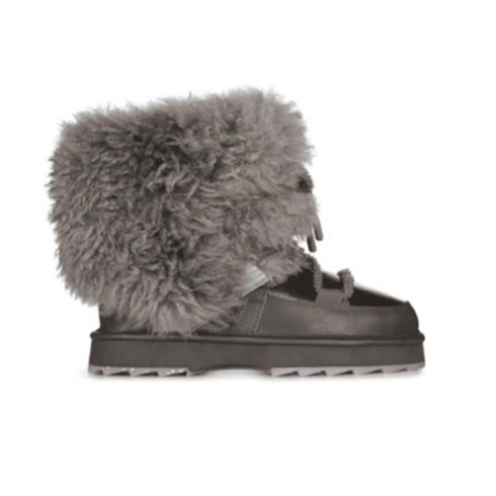Brand new EMU AUSTRALIA BLURRED GLOSSY BOOTS